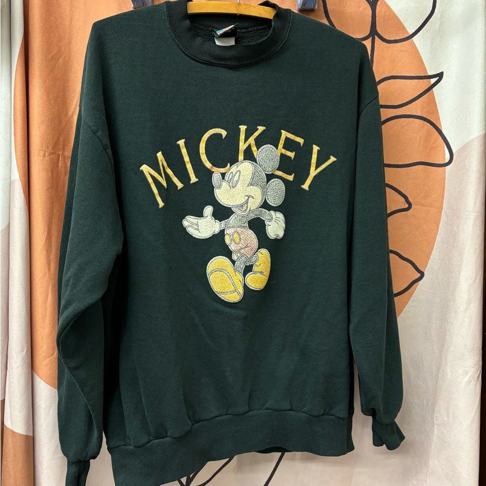 Vintage Mickey Mouse crewneck sweatshirt, large